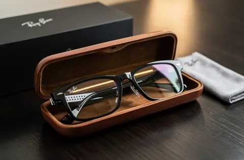 Les lunettes connectées Meta Ray-Ban Wayfarer allient élégance classique et innovation technologique avancée